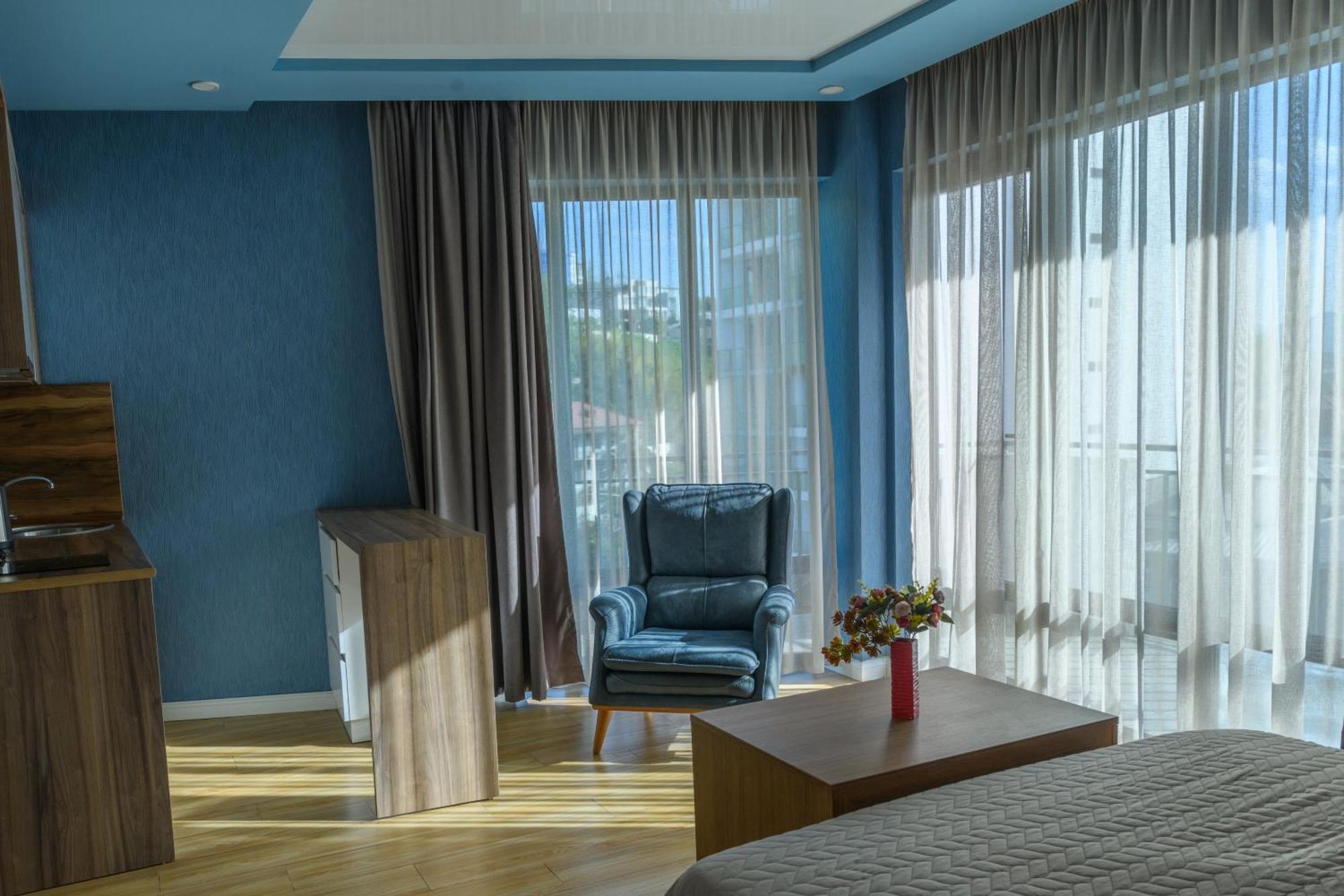 Hotel Sunny Batumi Exterior foto
